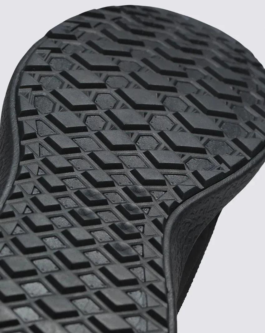 Vans Ultrarange Exo - Black/Black - Guys & Girls Surf n Street