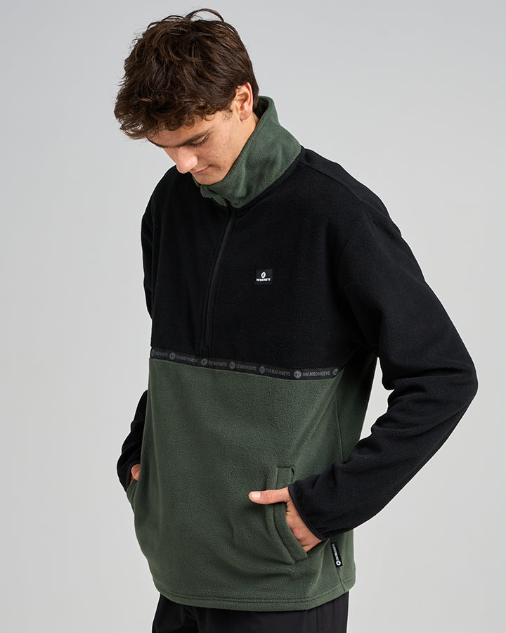 The Mad Hueys Tidal Quarter Zip Oil Green - Oil Green