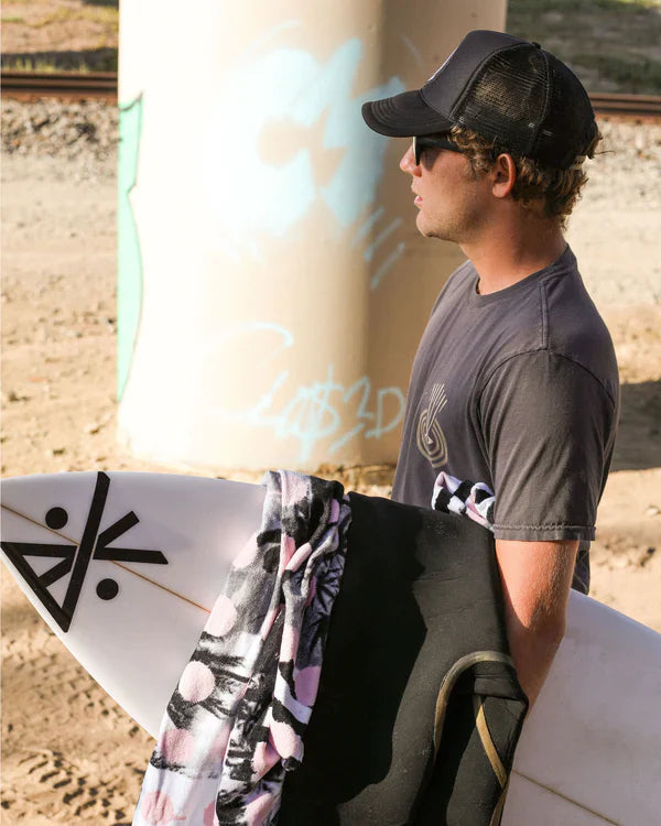 Leus Parker Coffin Beach Eco Towel Unclassified