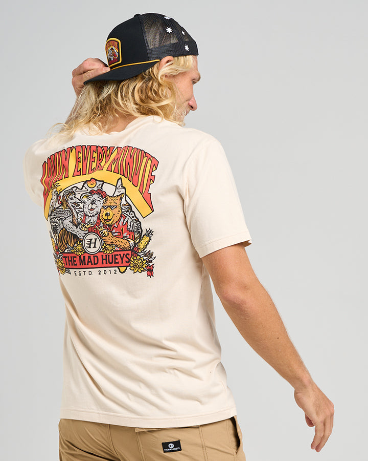 The Mad Hueys  Oz Straya SS Tee - Cement