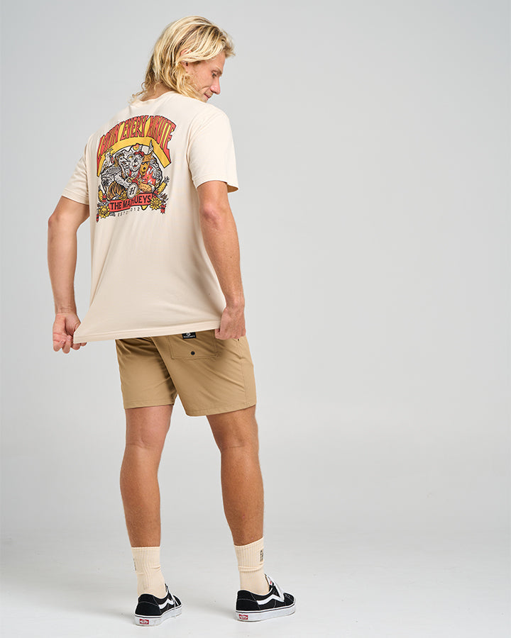 The Mad Hueys  Oz Straya SS Tee - Cement