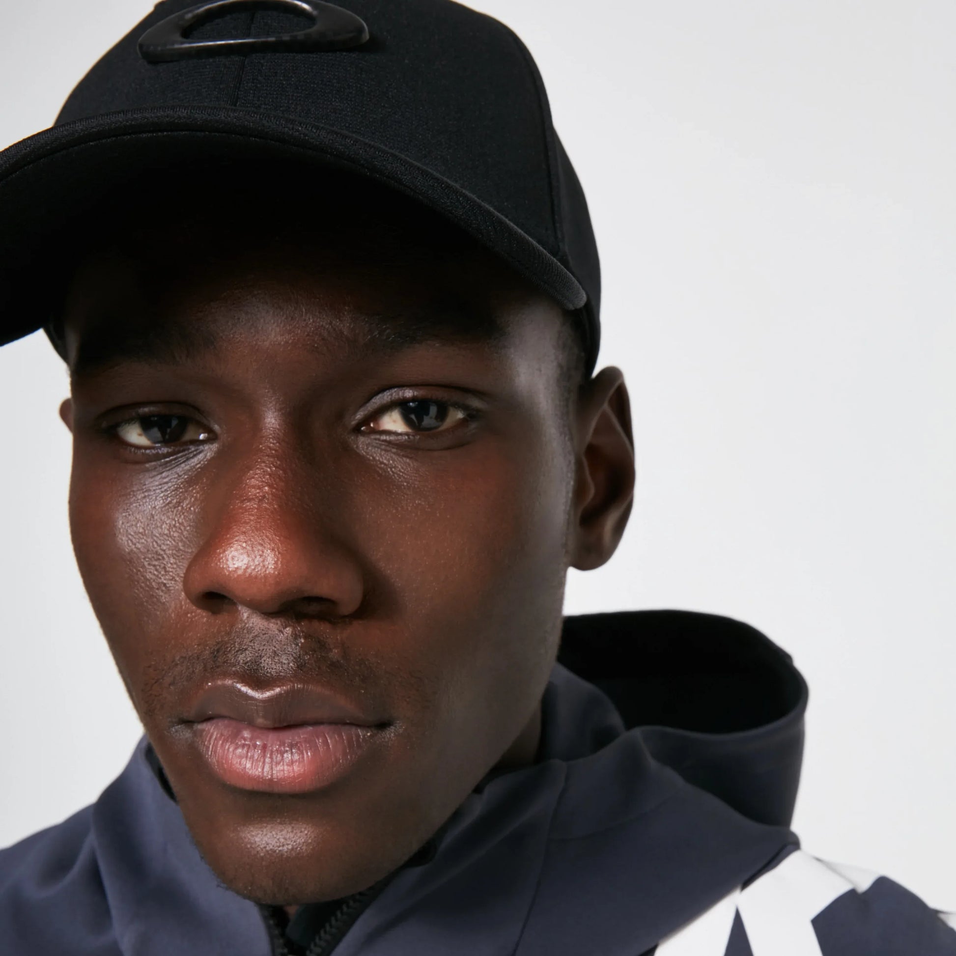 Oakley Tincan Cap - Black / Carbon Fibre - Guys & Girls Surf n Street