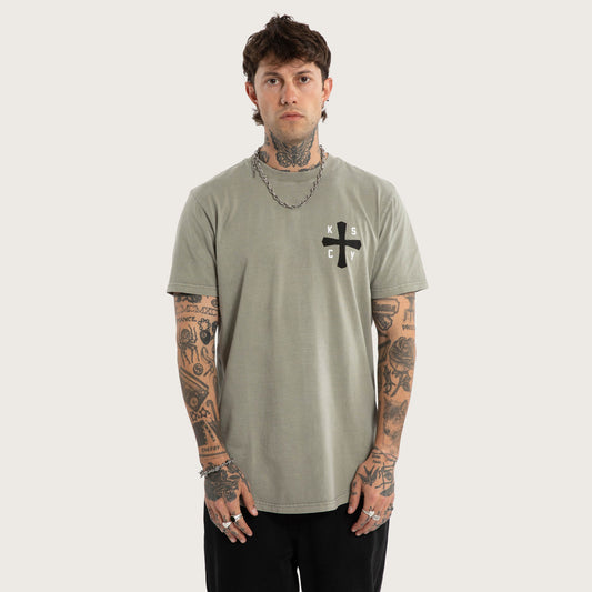 Kiss Chacey Hyped Dual Curved Tee - Pigment Shadow