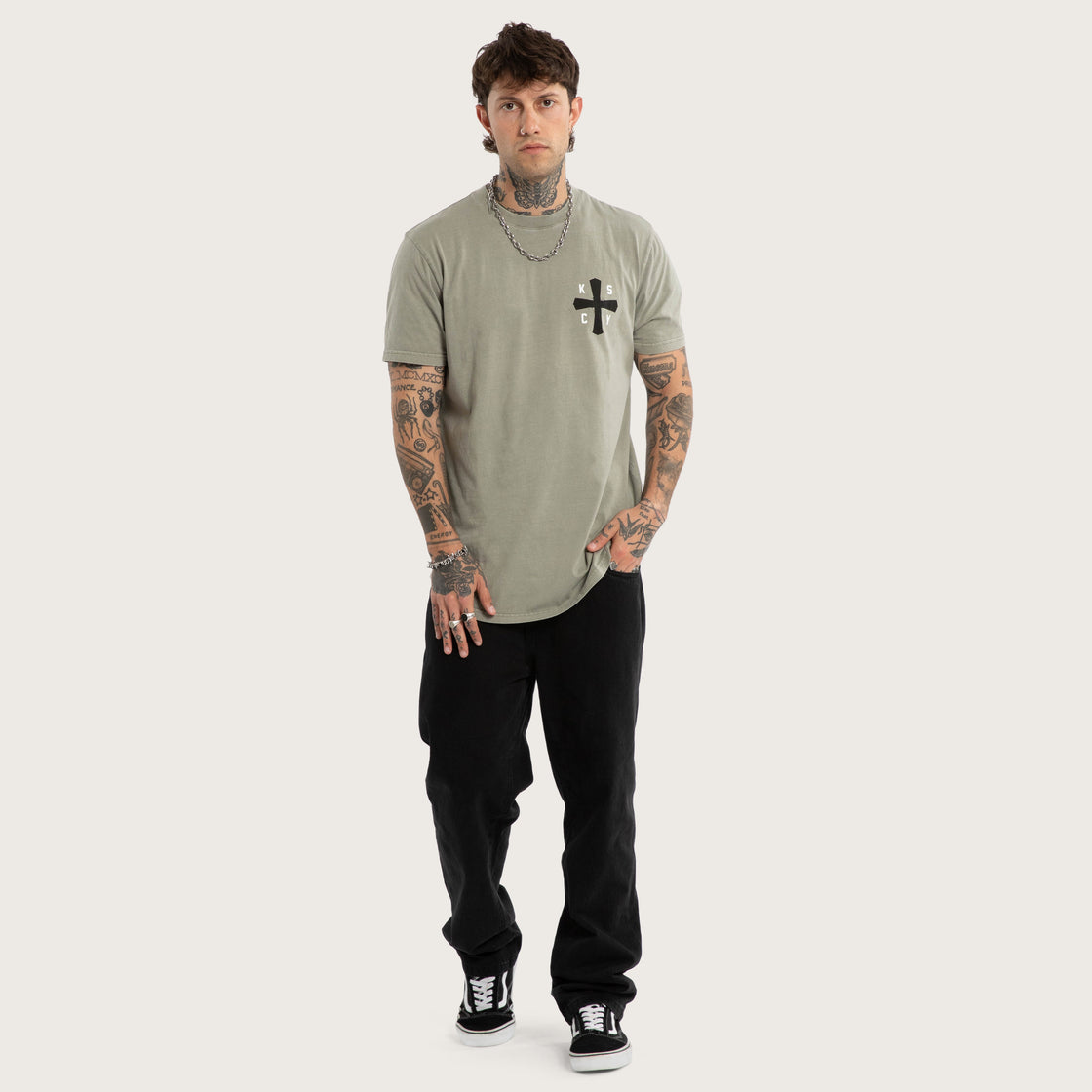 Kiss Chacey Hyped Dual Curved Tee - Pigment Shadow