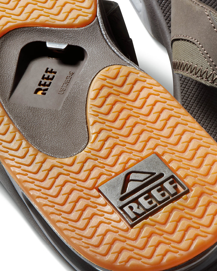 Reef Fanning Thong - Brown / Gum