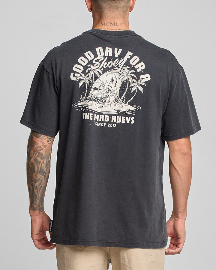 The Mad Hueys Good Day For A Shoey Oversized Tee - Washed Black