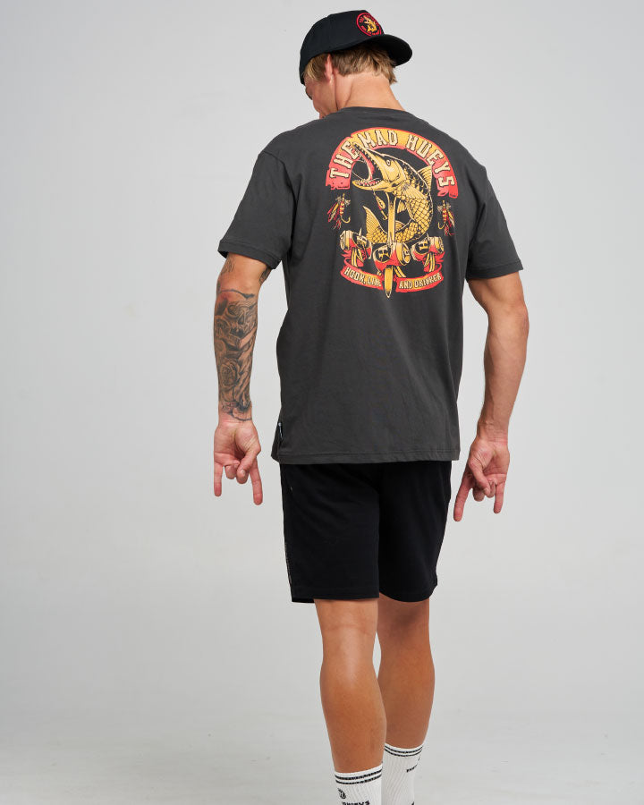 The Mad Hueys Triple Hooked Cuda SS Tee - Vintage Black